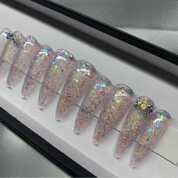 Long Acrylic Glitter Nails with Crystal Bows - Picture 4 of 4